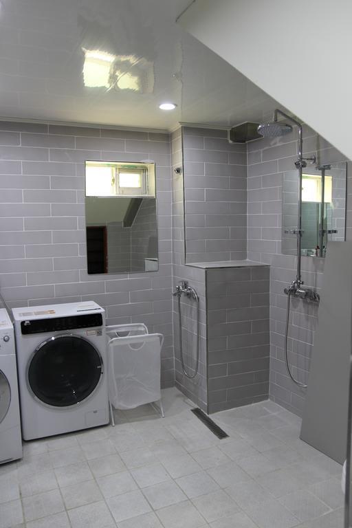 Embassy Guesthouse Itaewon 2*