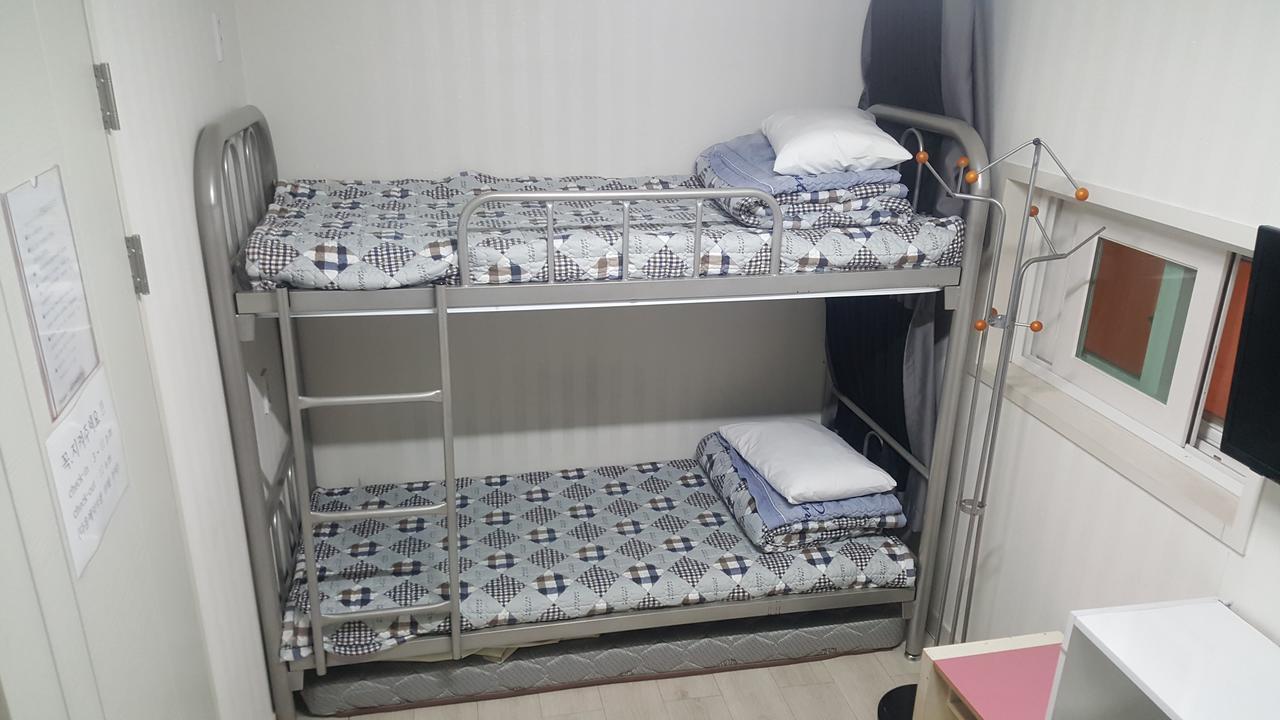 Guest house Embassy Guesthouse Itaewon 2*